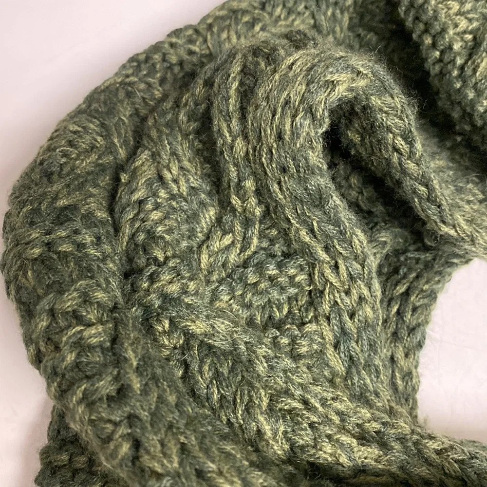 Aran Traditions Green Infinity Scarf Acrylic 72”